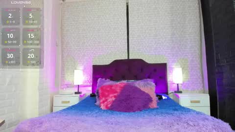 Snapshot of zamara_kleii chatting on 11.27.25 Zamara Kleii online show from 11.27.25