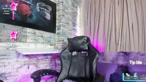 Snapshot of zamara_kleii chatting on 07.14.26 Zamara Kleii online show from 07.14.26