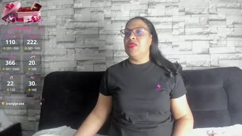 Danna online show from 10.29.25