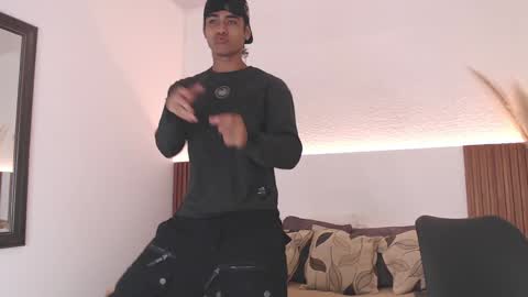 Zander online show from 12.11.24