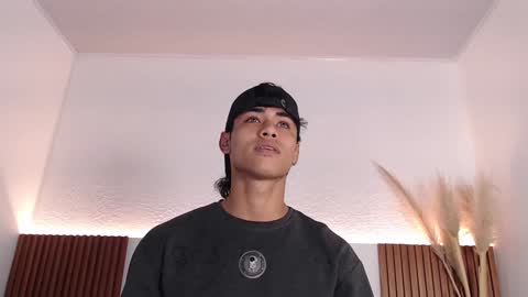 Zander online show from 01.14.25