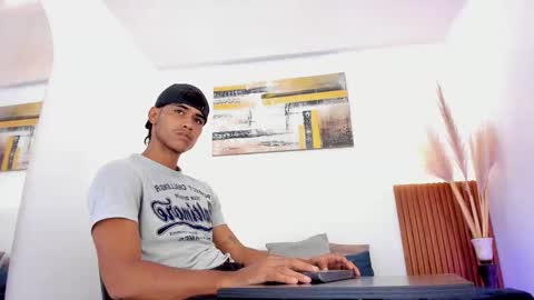 Zander online show from 11.14.25