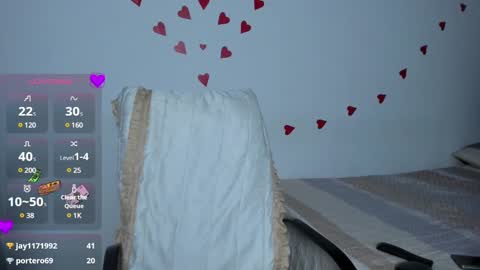 Zandra online show from 02.25.25