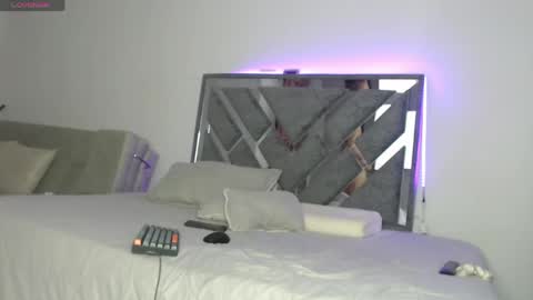 Snapshot of zara_fox03 chatting on 05.22.26 zara online show from 05.22.26