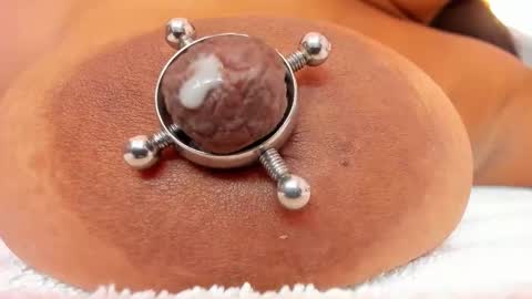 zara lopez online show from 11.11.25