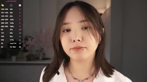 Snapshot of zara_shine chatting on 01.17.26 Criss online show from 01.17.26