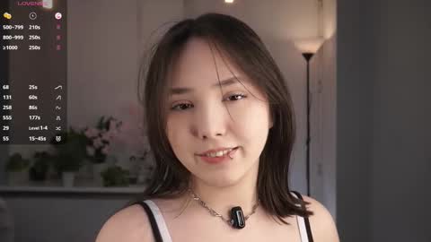 Snapshot of zara_shine chatting on 01.18.26 Criss online show from 01.18.26