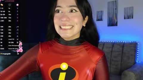 zaradames_ online show from 11.15.25