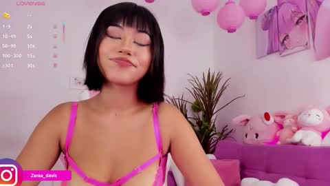 Snapshot of zaradaviss chatting on 03.05.26 Zara online show from 03.05.26