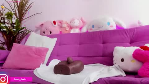 Snapshot of zaradaviss chatting on 03.08.26 Zara online show from 03.08.26