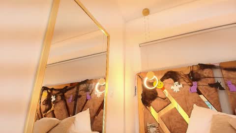 Snapshot of zarah_andrews chatting on 10.06.25 Zarah Andrews online show from 10.06.25