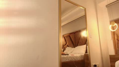 Snapshot of zarah_andrews chatting on 11.04.25 Zarah Andrews online show from 11.04.25