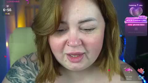 Snapshot of zarareign_ chatting on 12.06.24 Lola online show from 12.06.24