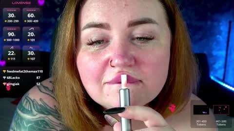 Snapshot of zarareign_ chatting on 01.10.25 Lola online show from 01.10.25