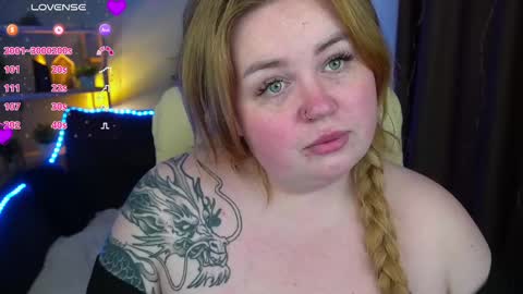 Snapshot of zarareign_ chatting on 03.09.25 Lola online show from 03.09.25