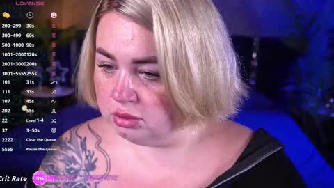 Snapshot of zarareign_ chatting on 09.14.25 Lola online show from 09.14.25