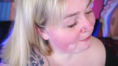 Lola online show from 02.10.26