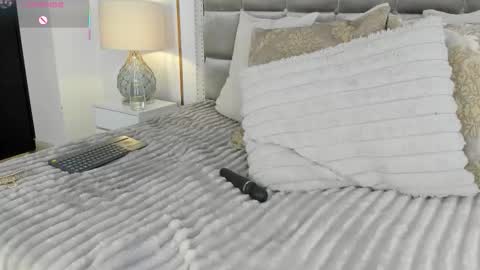 Zara Vesari online show from 03.06.26