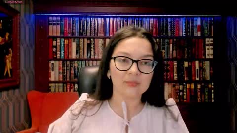 Snapshot of zarifabevi chatting on 10.19.25 Zarifa online show from 10.19.25