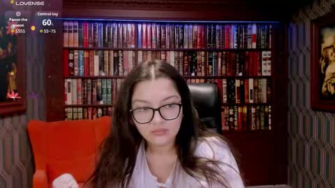 Snapshot of zarifabevi chatting on 11.02.25 Zarifa online show from 11.02.25