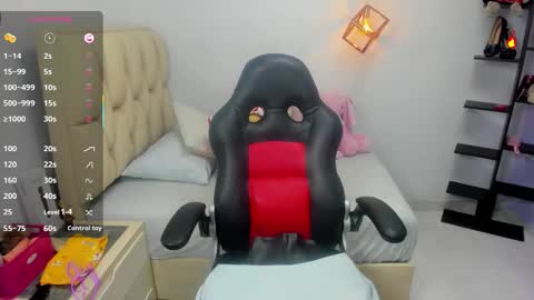 zarith_prada online show from 11.15.25