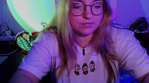 Snapshot of zayarush chatting on 12.13.25 zayarush online show from 12.13.25