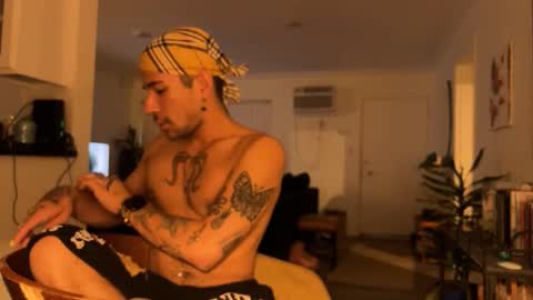 Snapshot of zayd3n69 chatting on 11.10.25 zayden online show from 11.10.25