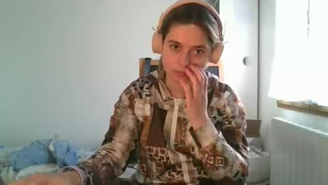 Snapshot of zazbella chatting on 03.15.26 zazbella online show from 03.15.26
