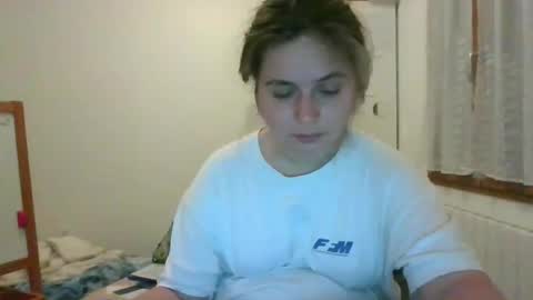Snapshot of zazbella chatting on 04.02.26 zazbella online show from 04.02.26