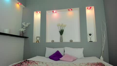 Karolyne online show from 01.18.25