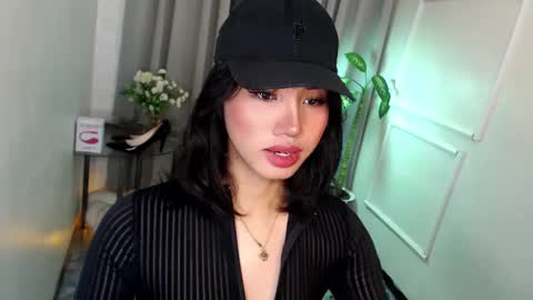 zelainalovetocum online show from 02.27.25