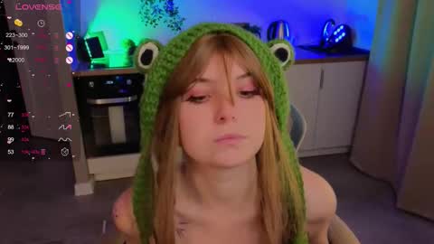 Snapshot of zelda_1 chatting on 10.07.25 Zelda online show from 10.07.25