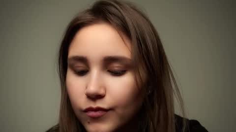 Emilia online show from 10.05.25