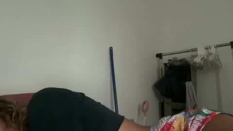 Snapshot of zellaxobella chatting on 09.10.25 zellaxobella online show from 09.10.25