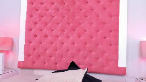 Zendaya online show from 01.23.25