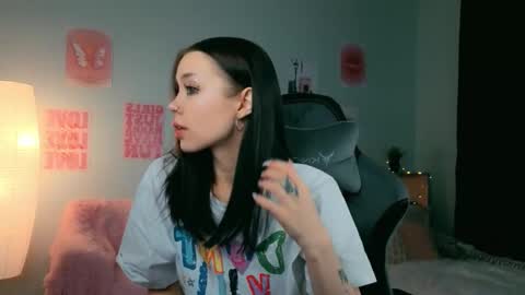 Lara online show from 02.12.26