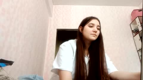 Snapshot of zeniabrossoit chatting on 03.02.26 zeniabrossoit online show from 03.02.26