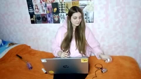 zeniabrossoit online show from 04.09.26