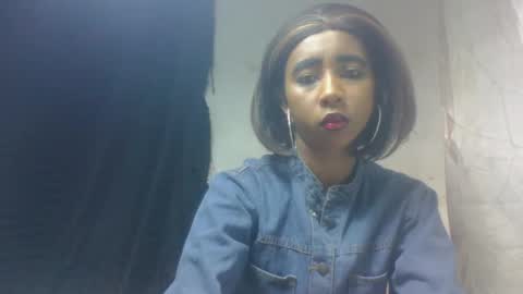 Snapshot of zeolineess chatting on 10.10.25 zeolineess online show from 10.10.25