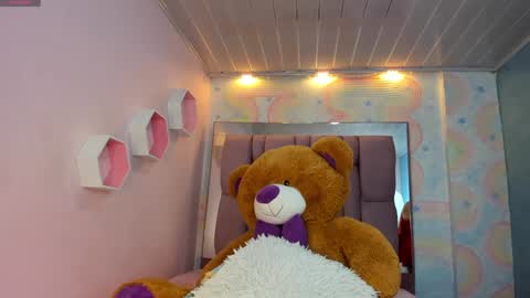 ZEPHYRA ANGELS online show from 01.18.25