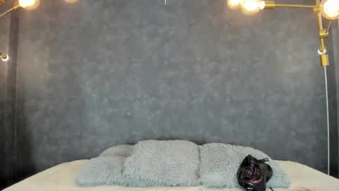 ZEPHYRA ANGELS online show from 12.03.25