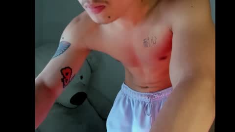 Snapshot of zeusjeff chatting on 12.16.24 zeus online show from 12.16.24