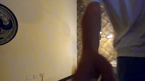 Snapshot of zeusjeff chatting on 12.21.24 zeus online show from 12.21.24