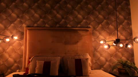 Snapshot of zeusjeff chatting on 01.13.25 zeus online show from 01.13.25