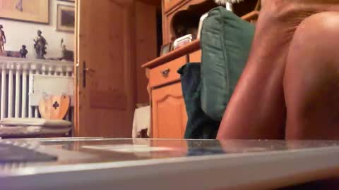 Snapshot of zevioo77 chatting on 09.30.25 zevioo77 online show from 09.30.25