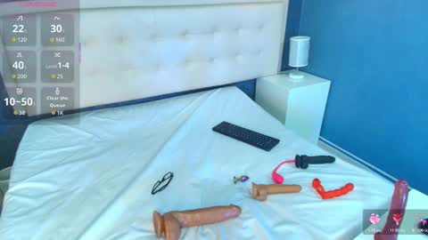 ZHAMIRA  ANDRES online show from 11.18.25