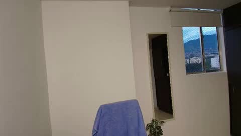 Snapshot of zhara_11 chatting on 11.25.25 Zhara online show from 11.25.25