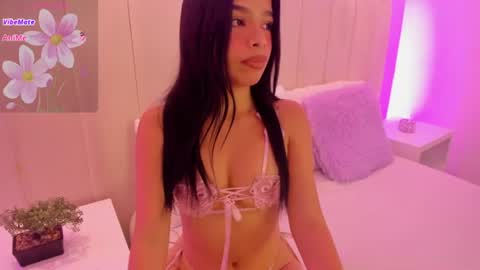 Snapshot of zhara_pearl_ chatting on 08.04.26 Kamila online show from 08.04.26