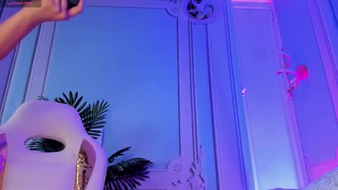 Sharit Robins online show from 10.17.25