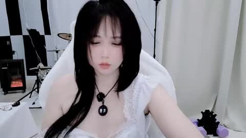 zhen online show from 04.13.26